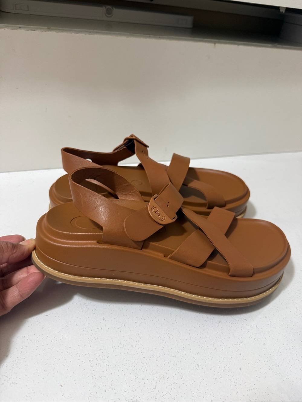 Chaco tan color brand new sandle size 8 - Picture 6 of 16